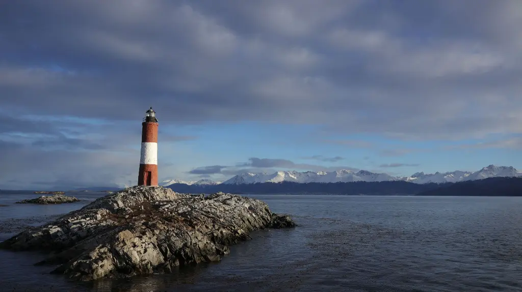 FARO EN INVIERNO (1)-2.webp